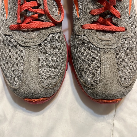 Grey gray Reebok women’s 7.5 - Picture 4 of 8